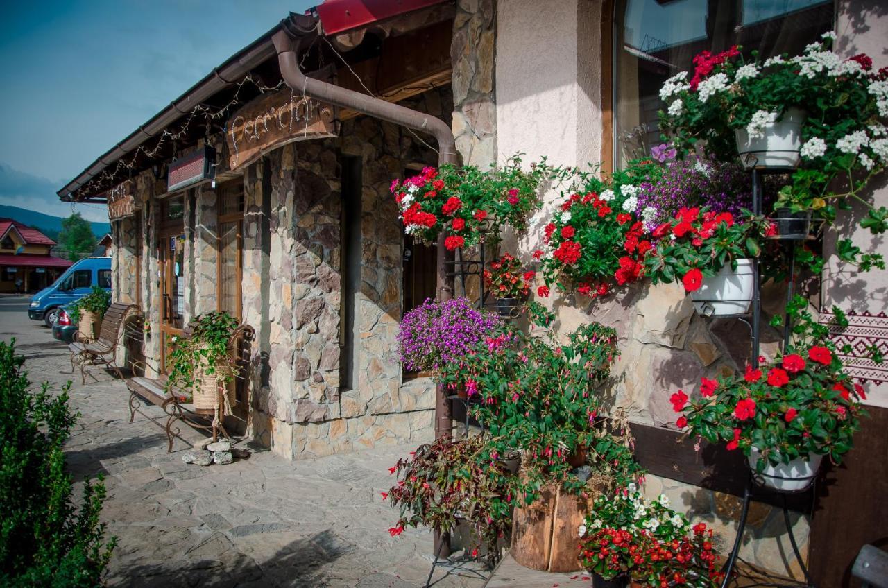 Oksamit Resort Vorochta Buitenkant foto