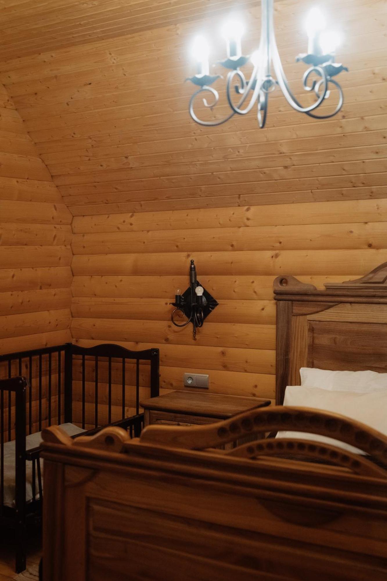 Oksamit Resort Vorochta Buitenkant foto