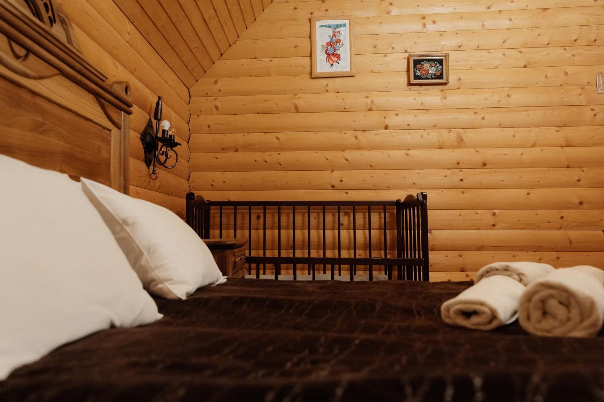 Oksamit Resort Vorochta Buitenkant foto