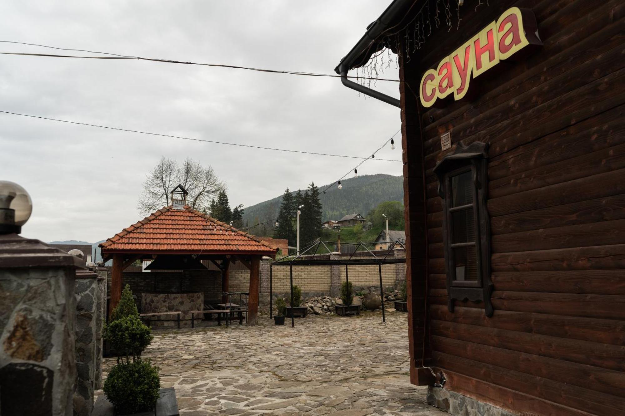 Oksamit Resort Vorochta Buitenkant foto